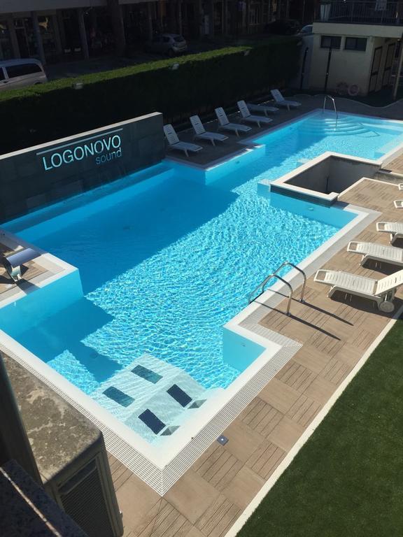 Hotel Logonovo ลีโด เดลยี เอสเตนซี ภายนอก รูปภาพ